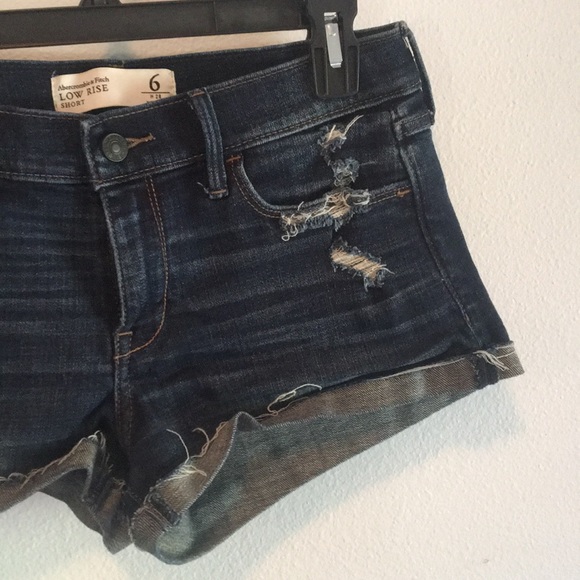 Abercrombie & Fitch Low Rise Shortie - Picture 2 of 4